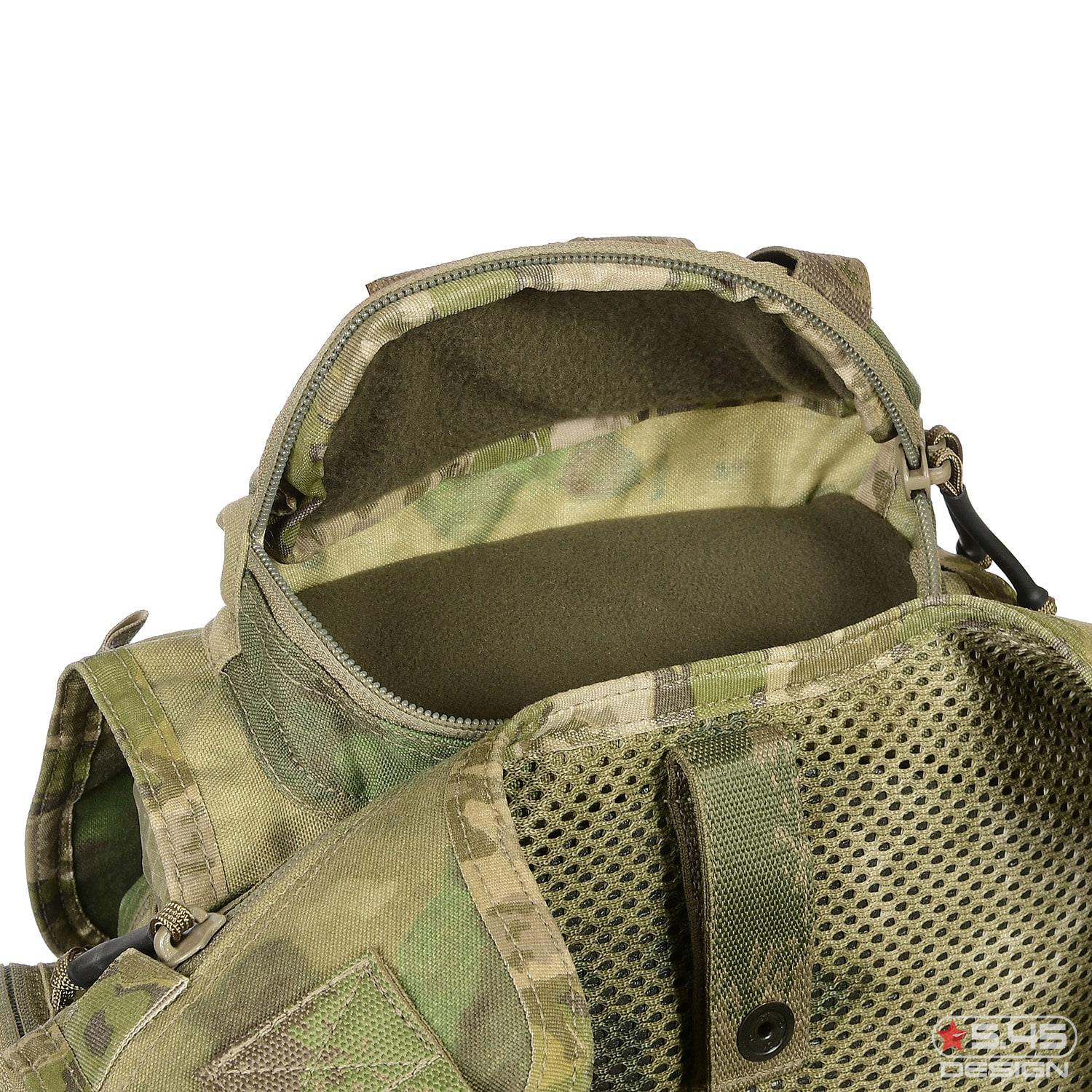 The main compartment can be also covered with the sleeve that additionally protects the contents. 